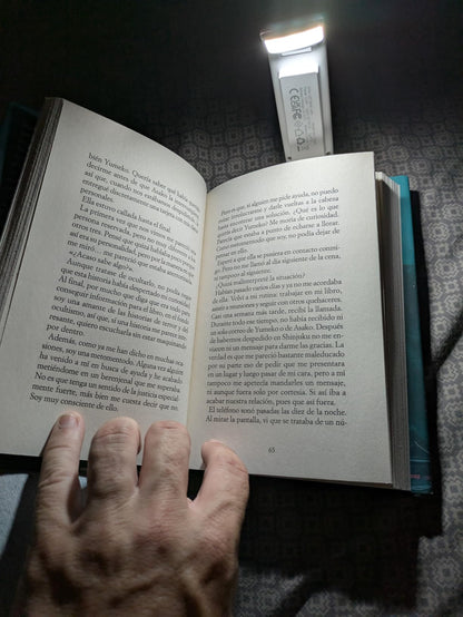 Boklampan - 3 olika ljuslägen - 1 års garanti.